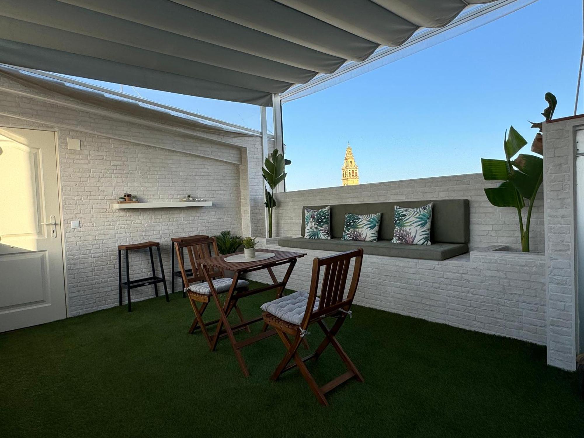 Апартаменты Atico De La Sultana Con Terraza Privada Кордова Экстерьер фото