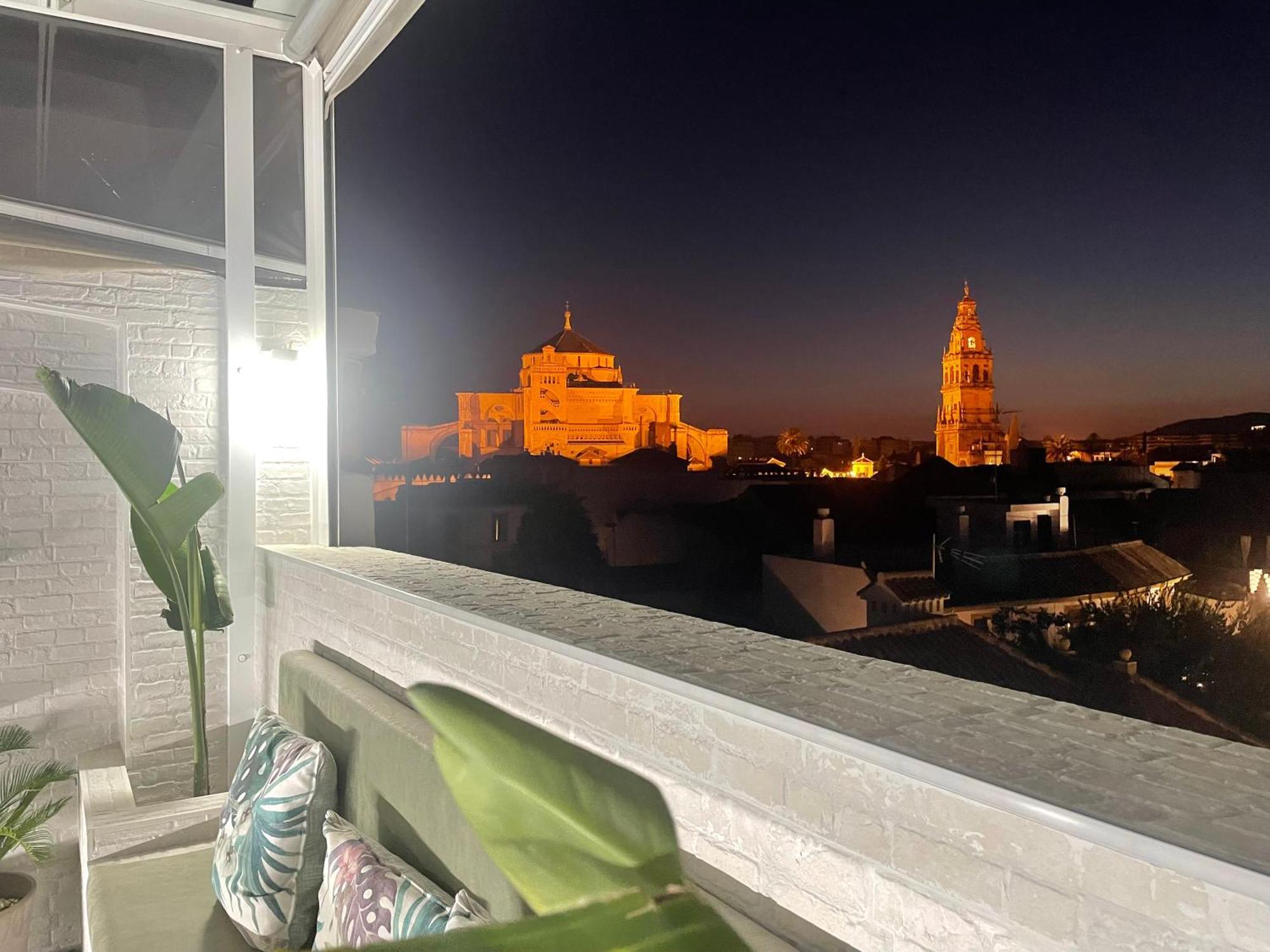 Апартаменты Atico De La Sultana Con Terraza Privada Кордова Экстерьер фото