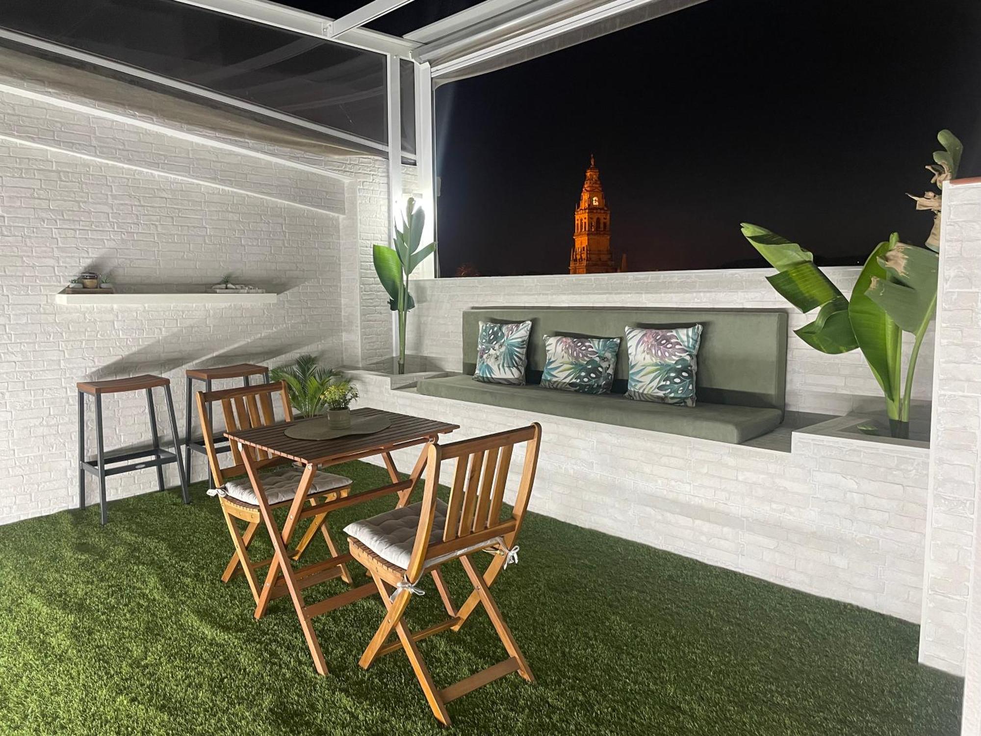 Апартаменты Atico De La Sultana Con Terraza Privada Кордова Экстерьер фото